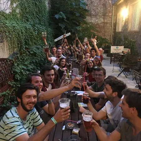 Patio אכסניה *